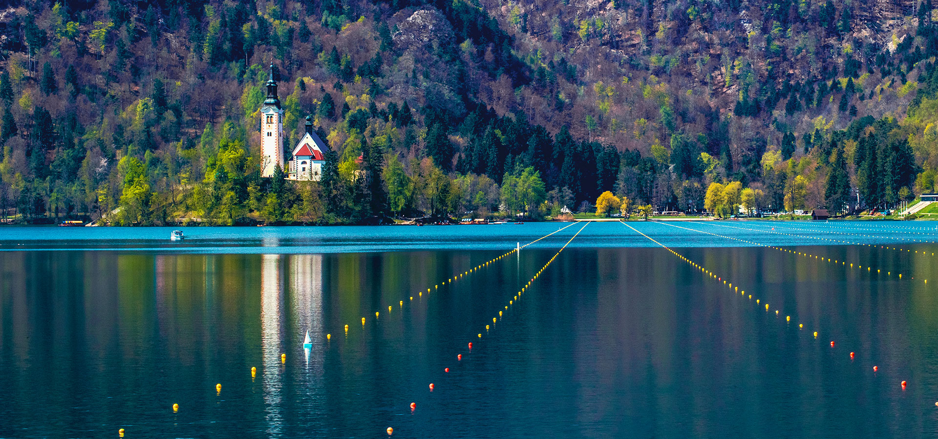 Regattastrecke in Bled/SLO (Foto: bez_bretelky/shutterstock.com)